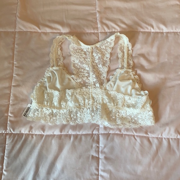 Alter’d state white laced bralette - Picture 3 of 3